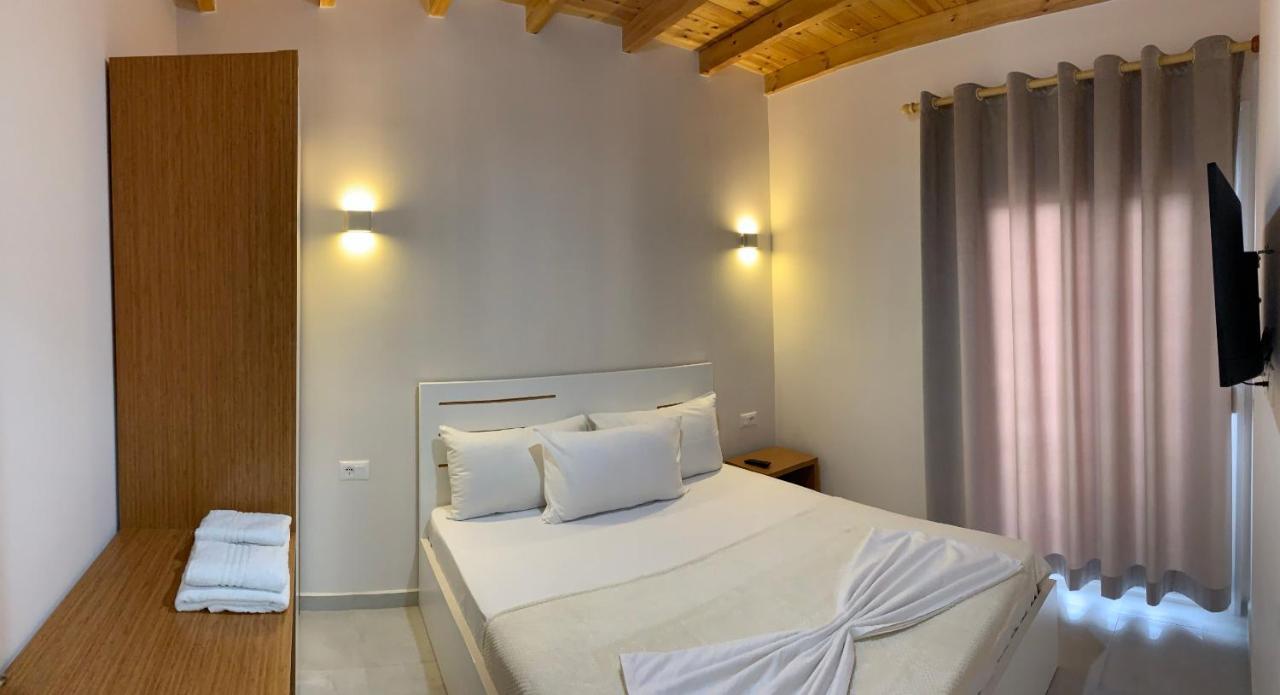 Maison Apartments Vlore Exterior photo