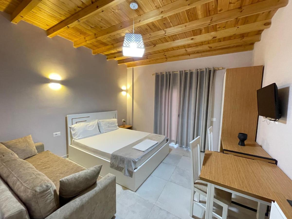 Maison Apartments Vlore Exterior photo