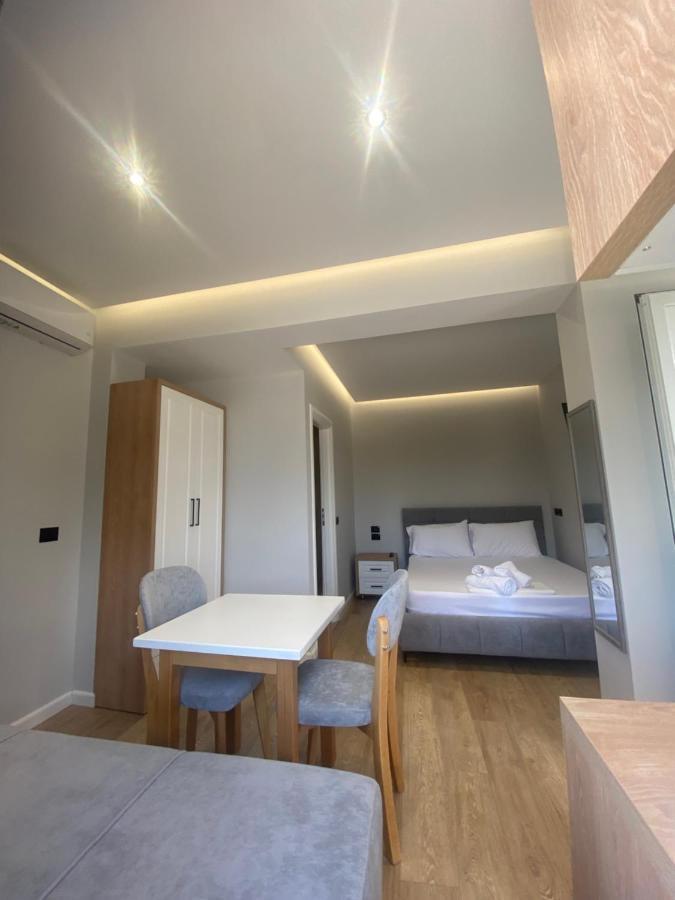 Maison Apartments Vlore Exterior photo