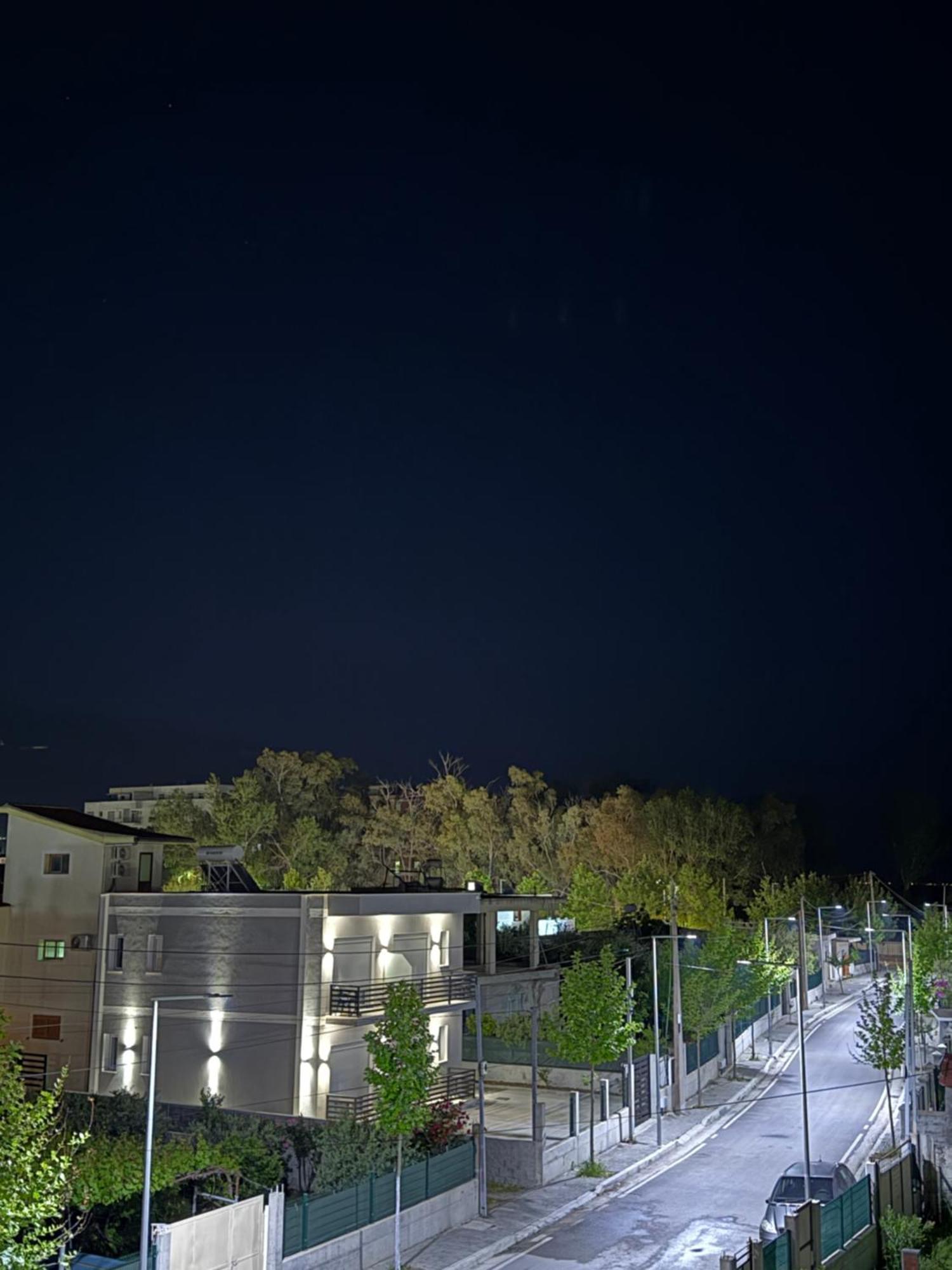 Maison Apartments Vlore Exterior photo